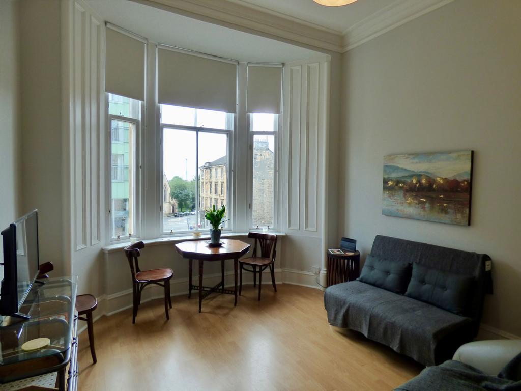 The Derby Suite Glasgow Exterior photo